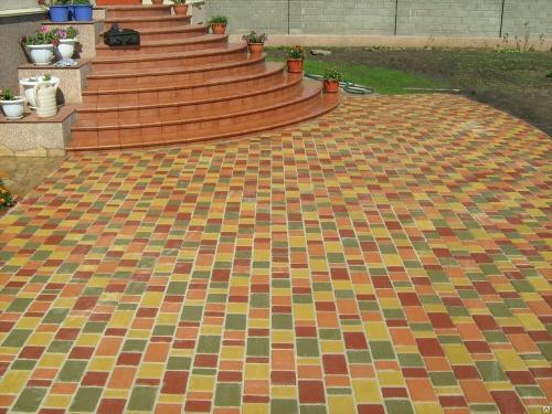 Укладка плитки на песок без цемента. Как обойтись без цементной смеси при укладке тротуарной плитки