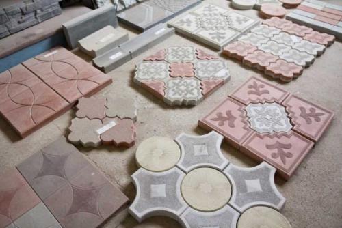 Как положить плитку на землю на даче. Выбор материала покрытия