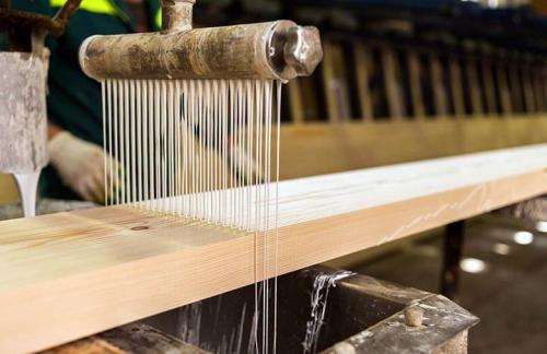 Клееный брус своими руками. Из чего состоит клей для изготовления клееного бруса?