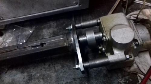 Какие преимущества у автоматических распашных ворот, сделанных своими руками. Распашные ворота с электроприводом – плюсы и минусы