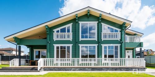 Дома из бревна и клееного бруса. Что лучше – клееный брус или оцилиндрованное бревно 02