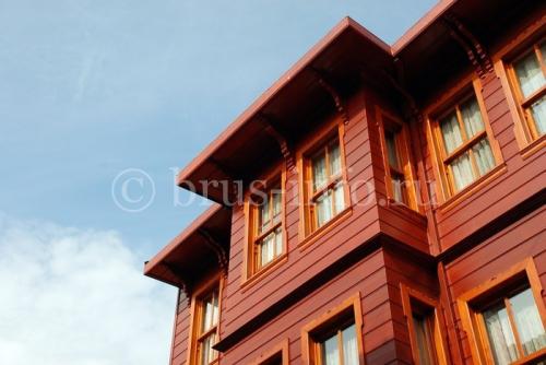 Клееный брус или обычный. Что лучше: брус или клееный брус?