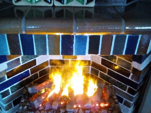 Клееный брус или кирпич. Сравнение характеристик материалов