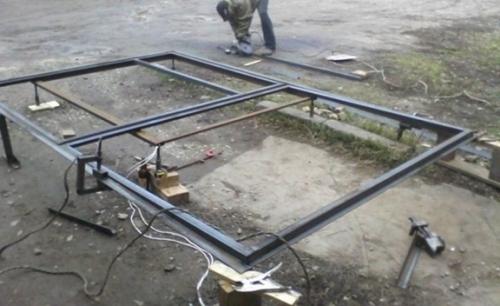 Ворота из профильной трубы: Преимущества и советы по установке 01