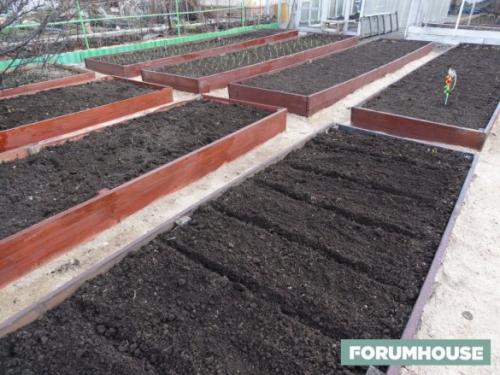 Из чего лучше сделать грядки. Из чего сделать короб теплой грядки