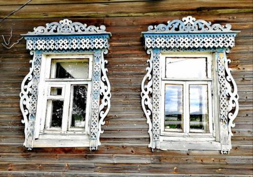 Декоративные наличники на окна. Наличники на окна — пошаговое описание выбора дизайна и советы по установке. Лучшие 100 фото-идей