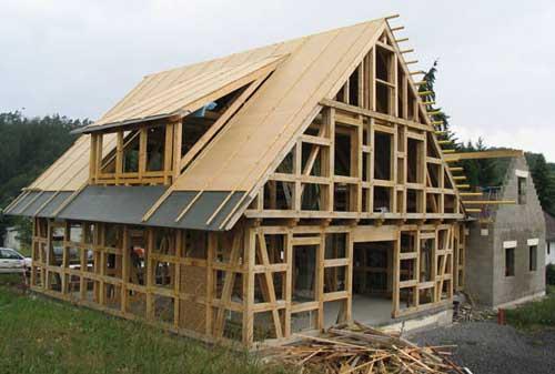 Что лучше клееный брус или обычный. Особенности клееного бруса