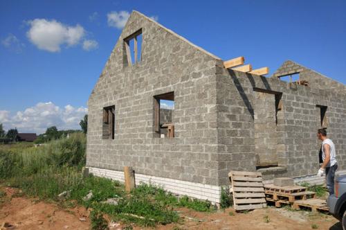 Какие преимущества имеют арболитовые блоки СПАИТ. Главные плюсы дома из арболита