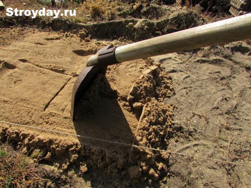 Устройство садовых дорожек из тротуарной плитки. Как уложить самодельную тротуарную плитку на даче: пошаговая инструкция