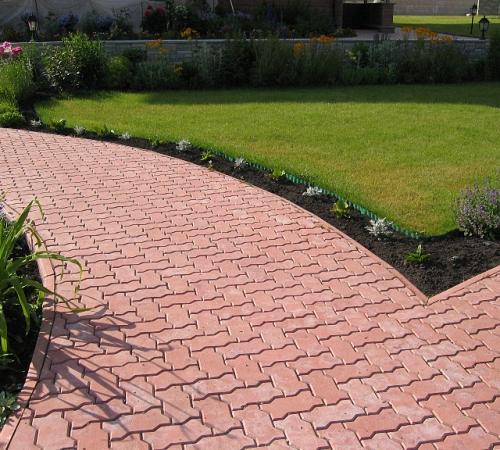 Как класть тротуарную плитку на песок. Плитка на песок: преимущества и разновидности материала