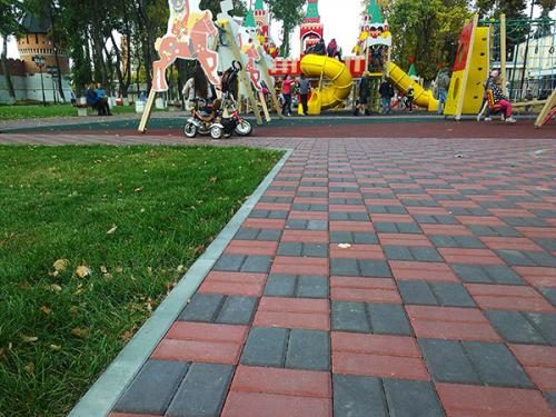 Варианты укладки тротуарной плитки трех цветов. Варианты, схемы укладки тротуарной брусчатки