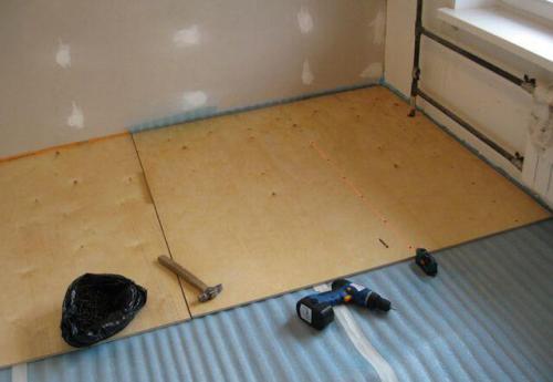 Как стелить фанеру на деревянный пол. Какую фанеру стелить 04