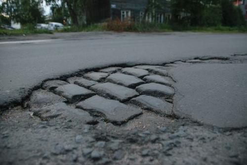 Укладка тротуарной плитки пошагово. В чем преимущества и недостатки брусчатки?