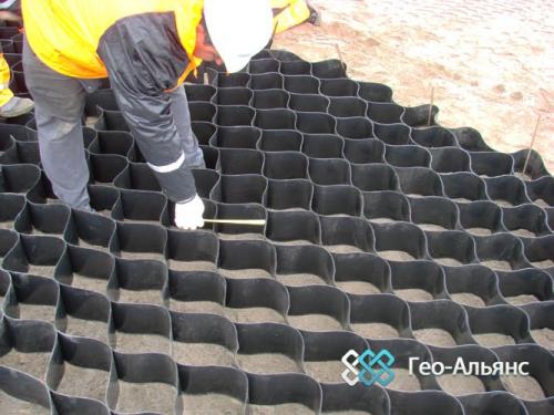 Укладка тротуарной плитки на пучинистом грунте. ЭППС или георешетку под тротуарную плитку — наш ответ пучениям