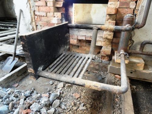 Шахтный котел длительного горения своими руками. Принцип работы твердотопливных котлов и их устройство 16 Шахтный котел длительного горения своими руками. Принцип работы твердотопливных котлов и их устройство 16