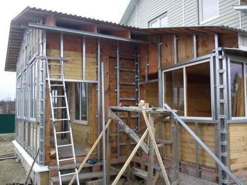 Чем резать виниловый сайдинг. Как работать с виниловым сайдингом правильно