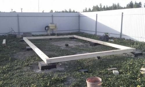 Дачный домик своими руками из подручных материалов. Летний домик своими руками – основные этапы строительства и оформления (95 фото)