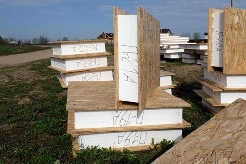 Как и из чего дешевле всего строить дом своими руками. С чего начать строительство недорогого, но качественного дома? 01