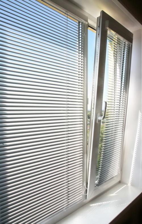 Наружная защита окон от солнца. Вариан.  Жалюзи
