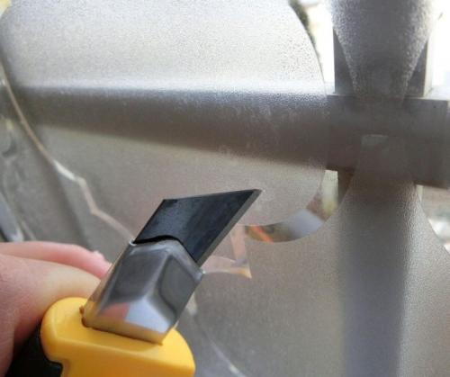 Как завесить окно одеялом. Изящный способ закрыть окно от любопытных глаз, при этом не закрыть от дневного света