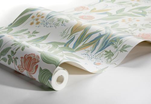 Нежные обои в спальню. Материалы обоев для спальни