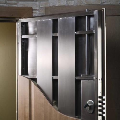 Советы по выбору утеплителя входной двери в частный дом. Как выбрать материал для утепления двери 07