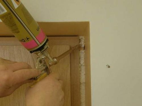 Как утеплить дверь в частном доме с устройством тамбура. Утепление входной металлической двери