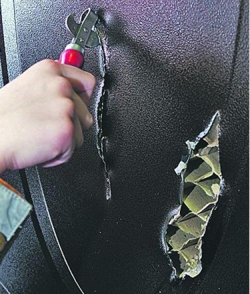 Как утеплить неразборную железную дверь. Утепляем китайскую неразъемную дверь