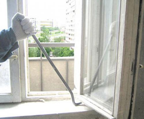 Реставрация деревянных стеклопакетов. Проведение косметического ремонта