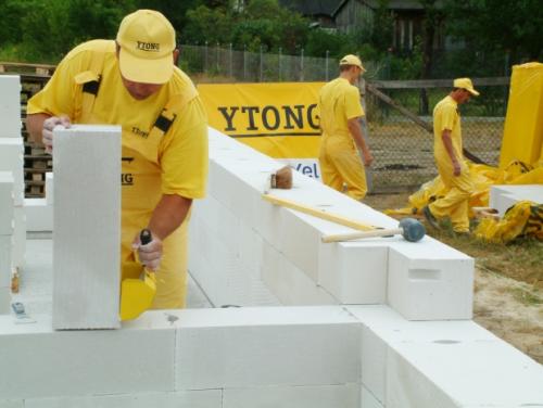 Кладка газоблока на клей. Материалы, инструменты и оборудование для работы 03