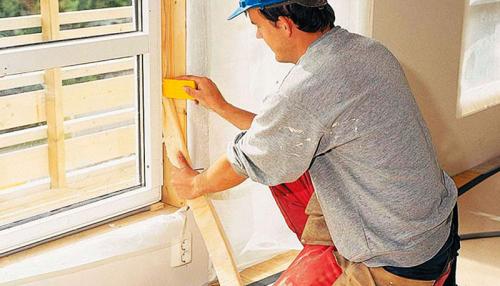 Как заклеить окна в домашних условиях. Создаём комфортные условия: чем заклеить окна от сквозняков, солнечных лучей и от посторонних глаз