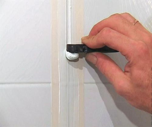 Зачем я заклеиваю пластиковые окна полосками ткани на зиму. Можно ли обклеить, чтобы утеплить? 04 Зачем я заклеиваю пластиковые окна полосками ткани на зиму. Можно ли обклеить, чтобы утеплить? 04