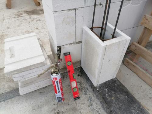 Пропускает ли воду клей для газобетона. Инструмент для нанесения клея 15