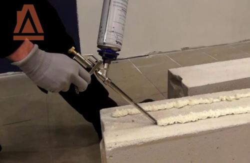 Пропускает ли воду клей для газобетона. Инструмент для нанесения клея