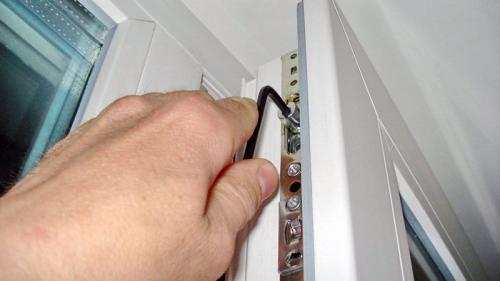 Как перевести пластиковое окно в зимний режим. Как перевести пластиковые окна в зимний режим или летний