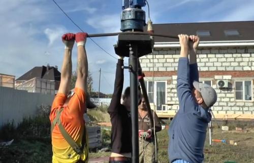 Какие меры безопасности следует соблюдать при работе с редуктором для закручивания винтовых свай своими руками. Закручивание винтовых свай мотобуром. Способ 2