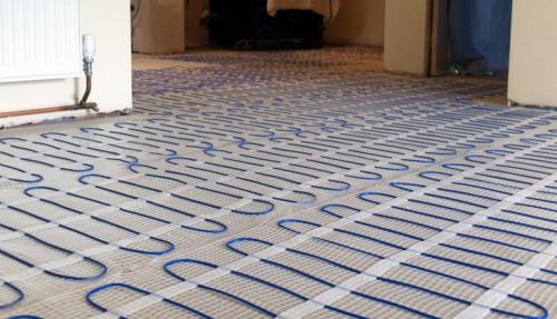 Какие особенности конструкции деревянного дома могут повлиять на создание теплых полов. Технические требования при устройстве электрического теплого пола