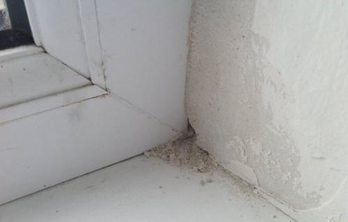 Герметик между окном и подоконником. Как заделать щель между подоконником и окном