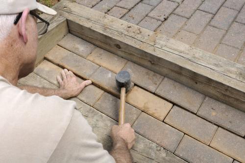 Как сделать бетонную дорожку своими руками: подробный инструктаж 07 Как сделать бетонную дорожку своими руками: подробный инструктаж 07