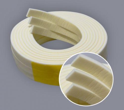 Как надежно утеплить деревянные окна на зиму. №5. Утепление деревянного окна поролоном и уплотнителем