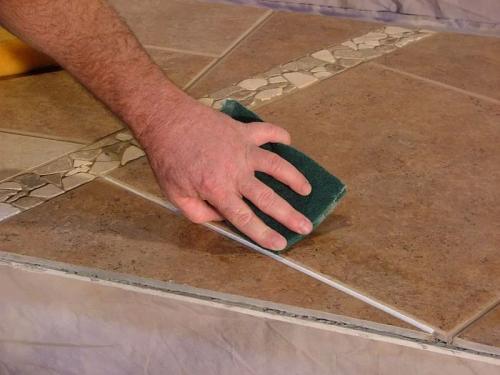 Как заполнить пустоты между плитками. Что делать, если обнаружилась пустота под плиткой на полу