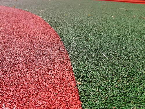 Какие цвета и фактуры клееных брызгальных дорожек доступны на рынке. Базовые цвета покрытий из резиновой крошки