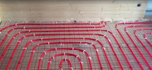 Водяной теплый пол своими руками под стяжку. Водяной тёплый пол своими руками – устройство и пошаговый монтаж 04