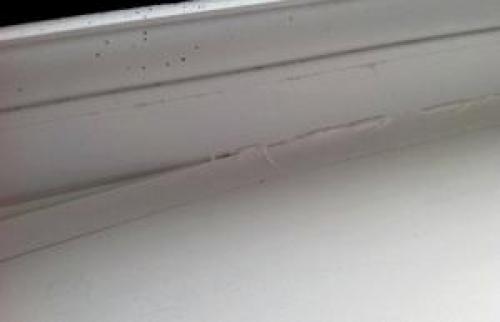 Сквозняк между рамой и подоконником. Причины 18