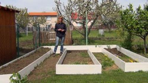 Готовим тёплую грядку с осени. Готовим сани летом, а грядки осенью! 09