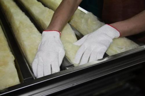 Самый лучший утеплитель для входной двери. Утеплители для металлической двери в квартиру или дом — советы по выбору