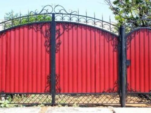 Как сделать ворота с калиткой из профнастила. Как сделать своими руками? 01 Как сделать ворота с калиткой из профнастила. Как сделать своими руками? 01