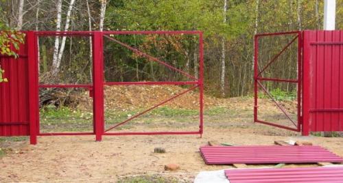 Как построить ворота из профнастила своими руками. Выбор профнастила 06 Как построить ворота из профнастила своими руками. Выбор профнастила 06