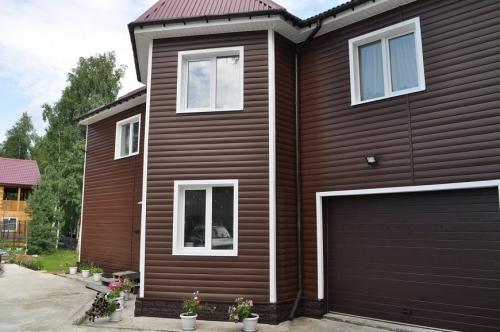 Какие материалы используются для изготовления винилового и акрилового сайдинга