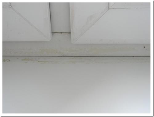 Ремонт протечки между пластиковым окном и подоконником. Чем заделать щель между окном и подоконником?